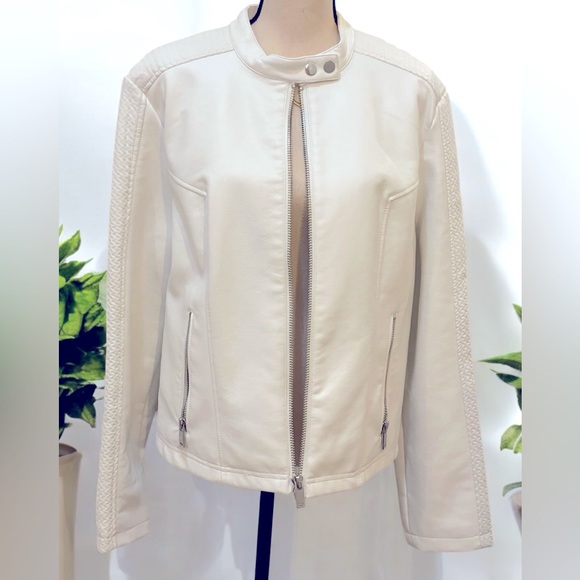 New York & Company Jackets & Blazers - New York & Company White Faux Leather Short Jacket Sz XL NWT